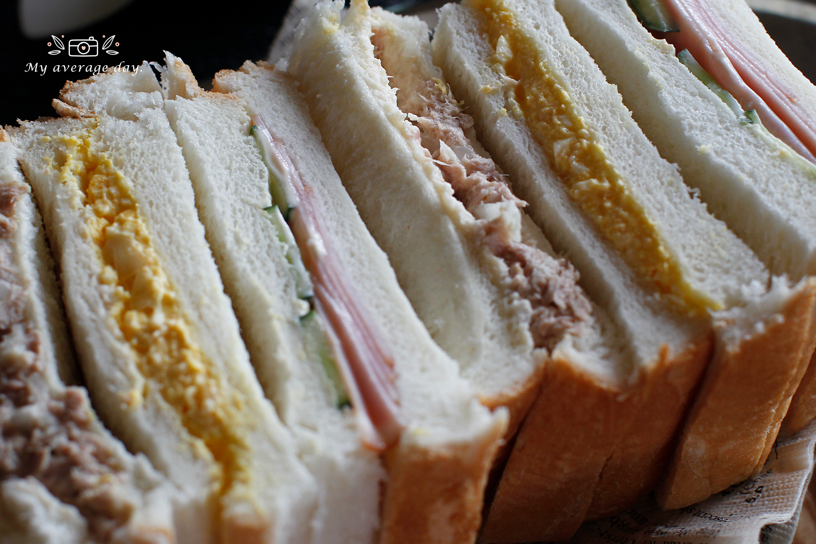サンドイッチを作って昼から飲むのが好き。